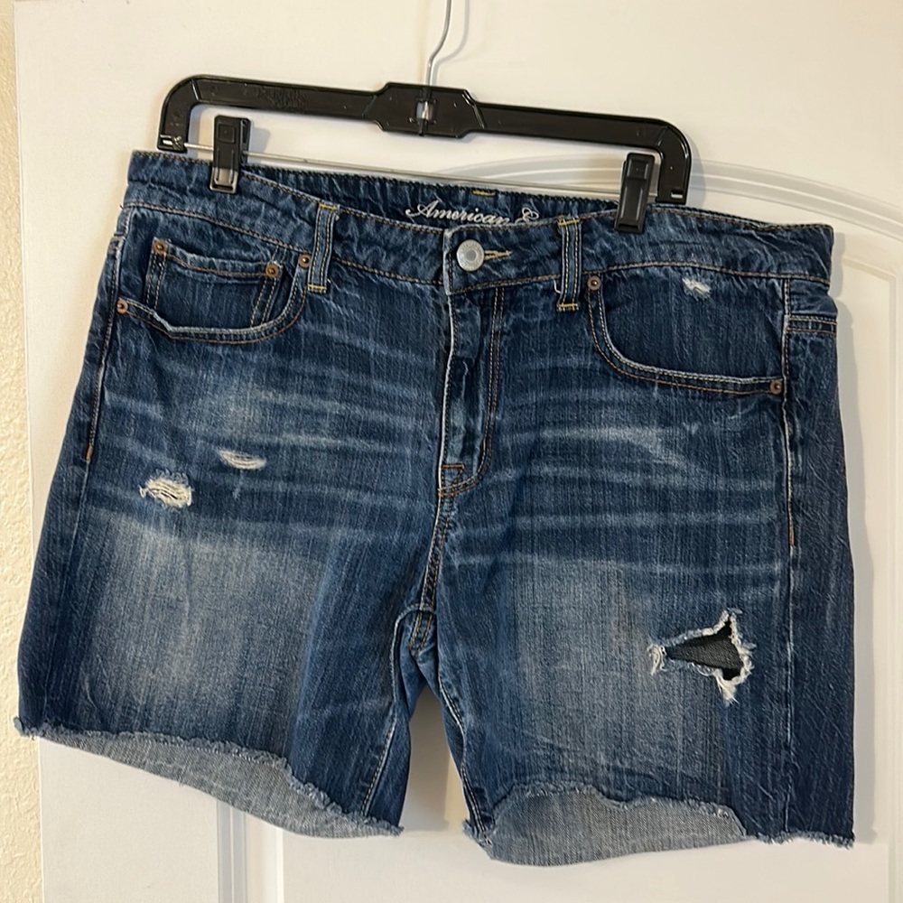 American Eagle Women’s denim shorts